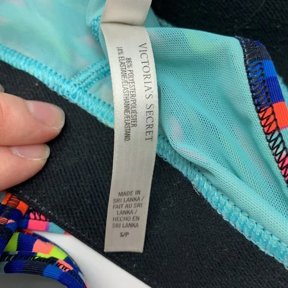 Victoria's Secret Victoria Sport Geometric Print Sports Bra - Picture 4 of 6